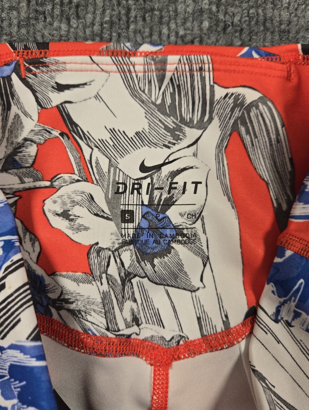Nike Hyper Femme Floral Cropped Windrunner Jacket & Leggings Track Matching Set - Picture 9 of 15